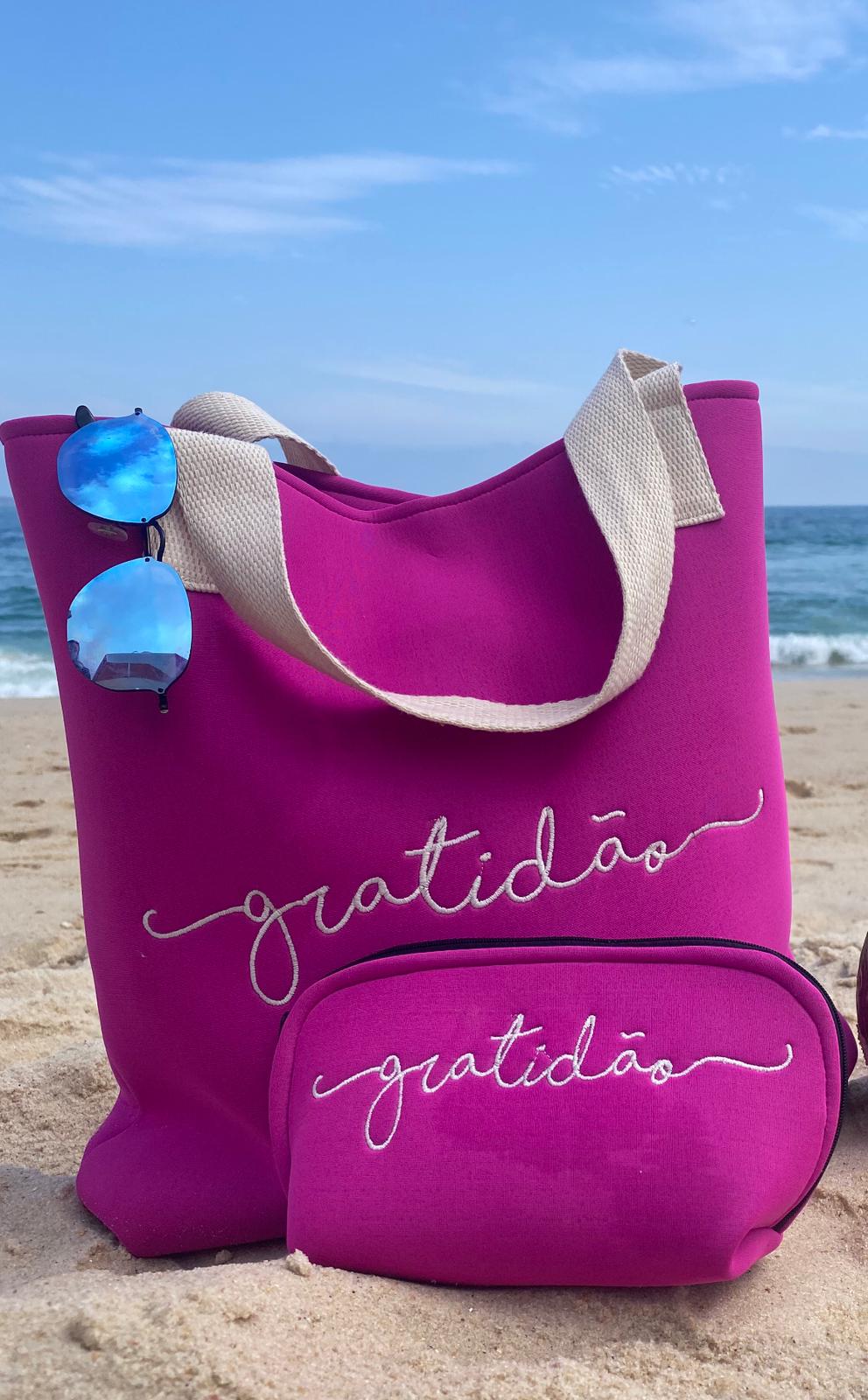 Bolsa de praia Pink Gratidão com necessarie combinando